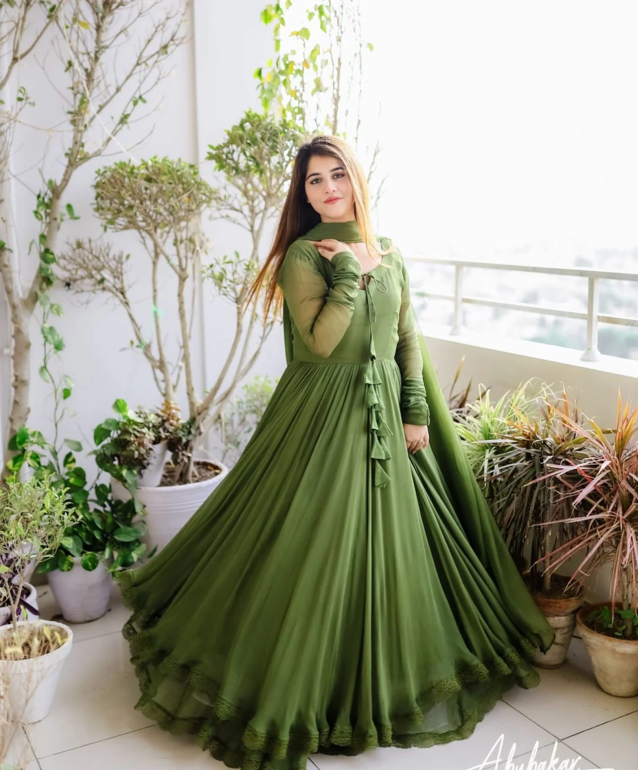 “Jaan-e-Jahan Maxi With 2 Layers